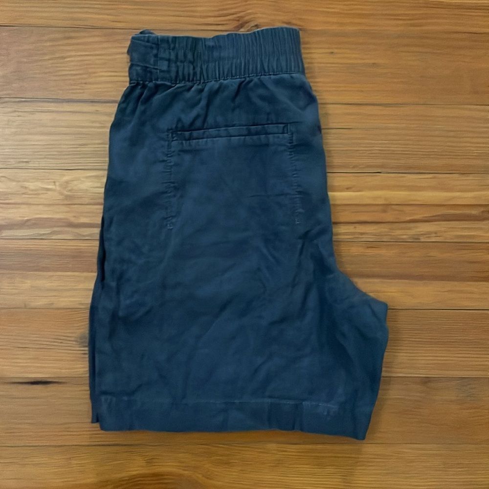 Athleta Voyager Blue Linen Shorts Womens Size 8 Casual Pockets - Picture 3 of 10